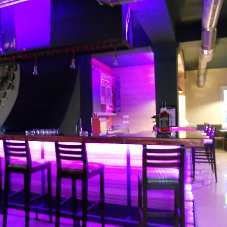 Casetta Pizza Bar & 4* 巴尼西卢卡