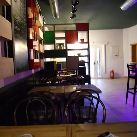 Casetta Pizza Bar & 招待所