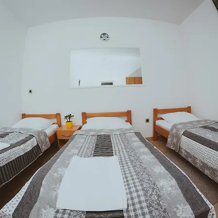 Гостевой дом Casetta Pizza Bar & 4*