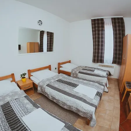 Casetta Pizza Bar & Гостевой дом 4*