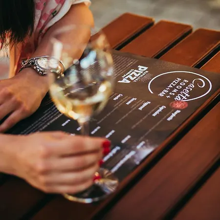 Casetta Pizza Bar & Гостевой дом Баня-Лука